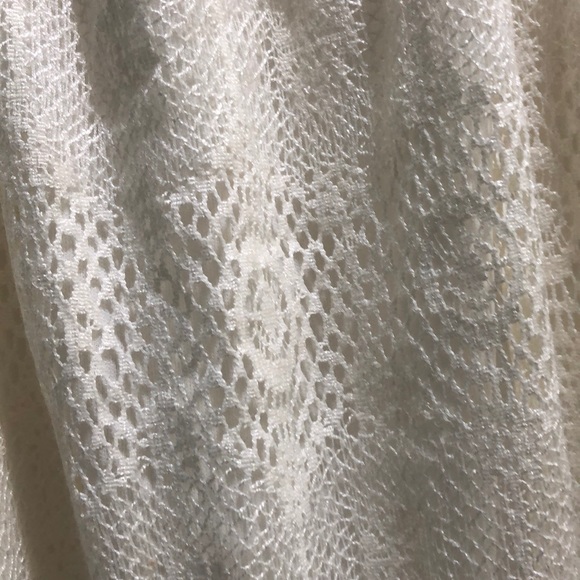 White and cream lace dress - Picture 3 of 3